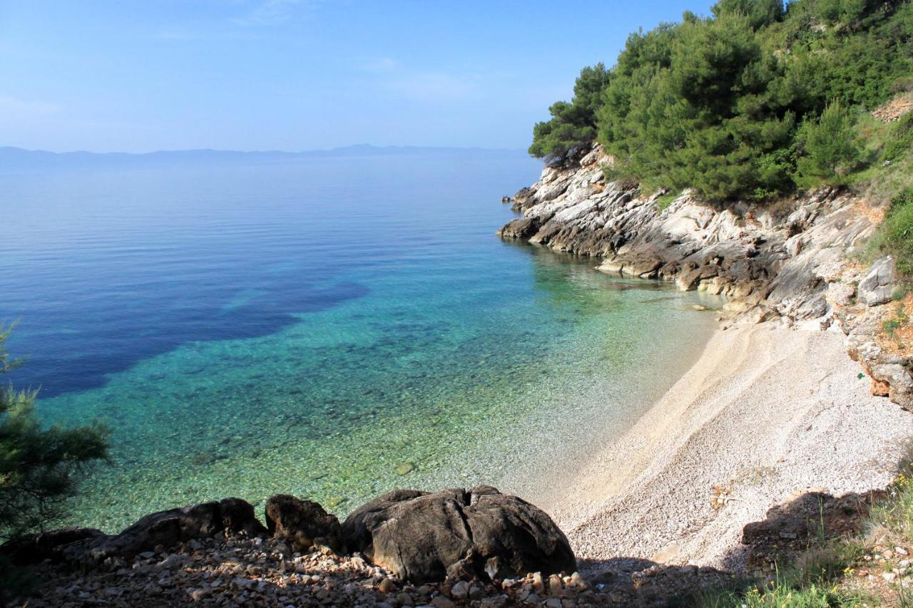 Seaside Secluded Apartments Cove Tvrdni Dolac, Hvar - 12655 Gdinj Екстериор снимка