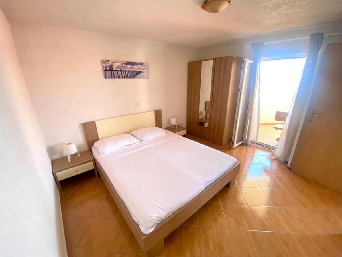 Seaside Secluded Apartments Cove Tvrdni Dolac, Hvar - 12655 Gdinj Екстериор снимка