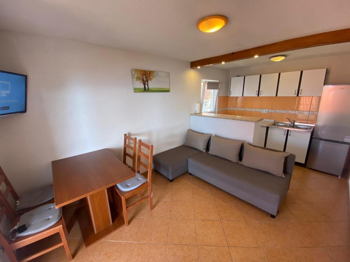 Seaside Secluded Apartments Cove Tvrdni Dolac, Hvar - 12655 Gdinj Екстериор снимка