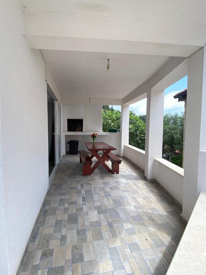 Seaside Secluded Apartments Cove Tvrdni Dolac, Hvar - 12655 Gdinj Екстериор снимка